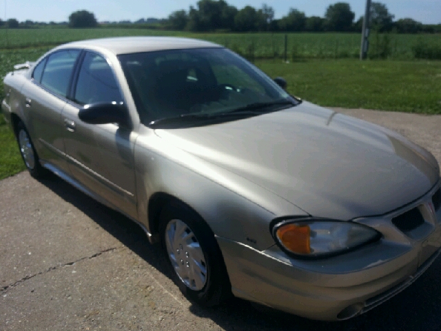 Pontiac Grand Am 2005 photo 1