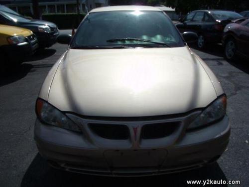 Pontiac Grand Am 2005 photo 1