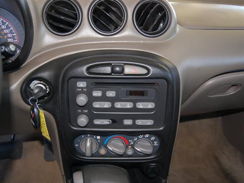 Pontiac Grand Am 2005 photo 2