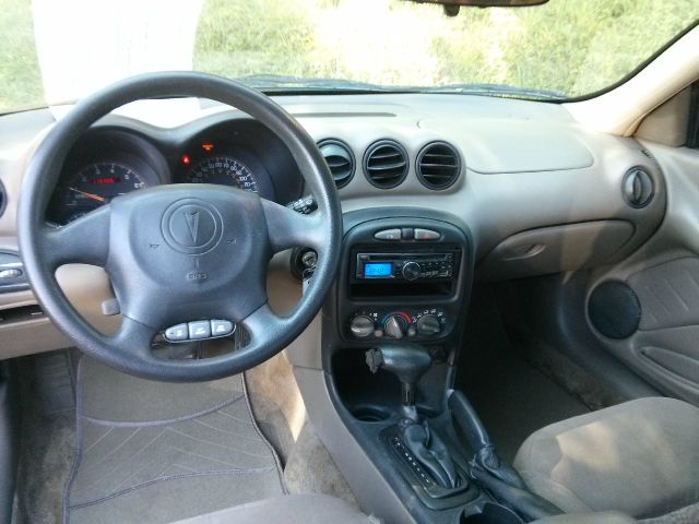Pontiac Grand Am 2005 photo 1
