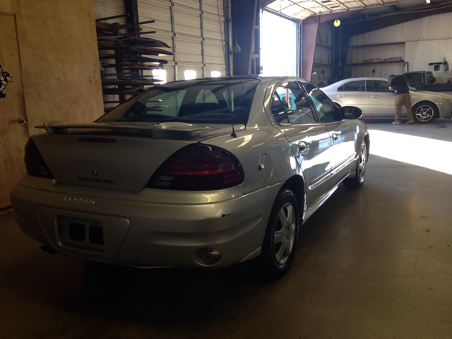Pontiac Grand Am 2005 photo 2