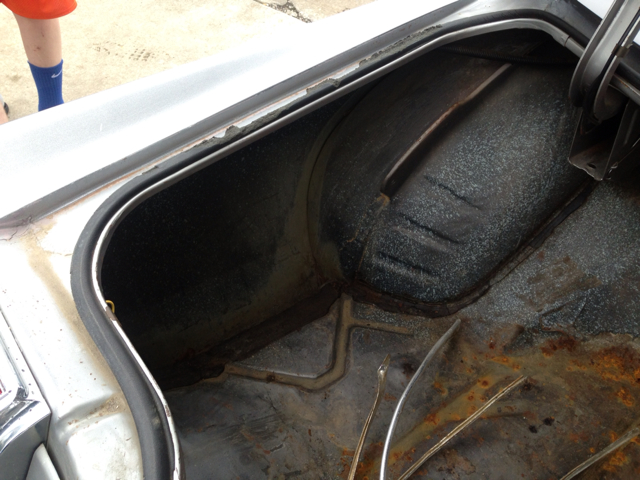 Pontiac Grand Prix 1976 photo 3