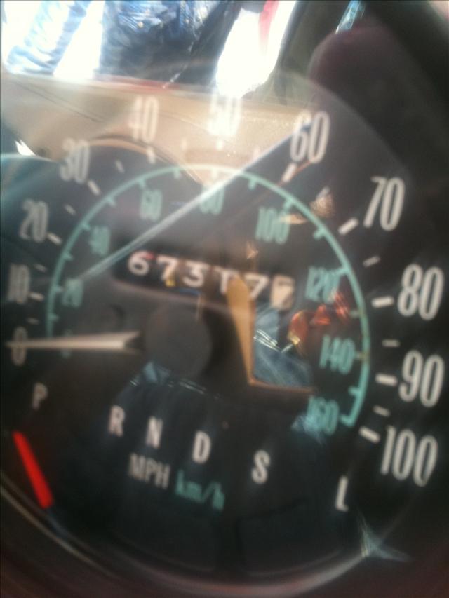 Pontiac Grand Prix 1977 photo 4