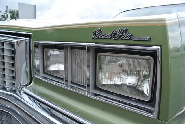 Pontiac Grand Prix 1979 photo 1