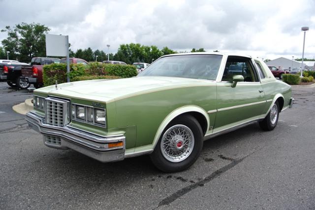 Pontiac Grand Prix 1979 photo 4