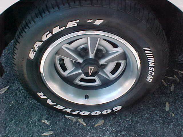 Pontiac Grand Prix 1986 photo 6