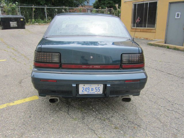 Pontiac Grand Prix 1994 photo 1