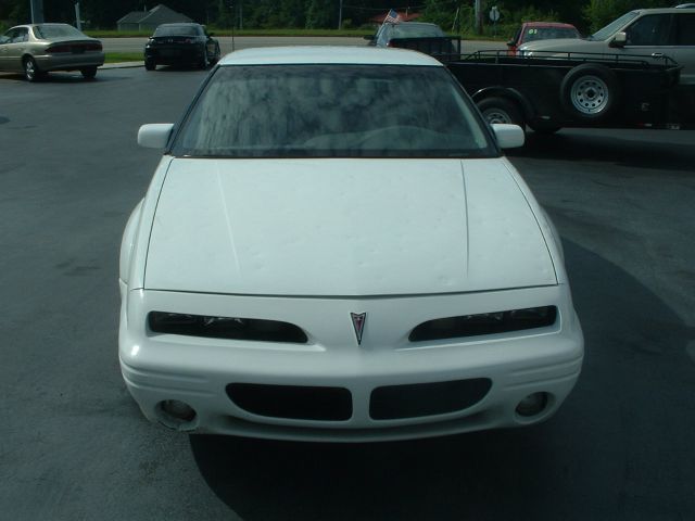 Pontiac Grand Prix 1995 photo 3