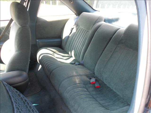 Pontiac Grand Prix 1996 photo 1