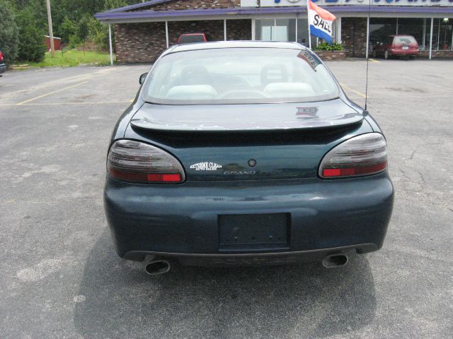 Pontiac Grand Prix Sportback LS Coupe