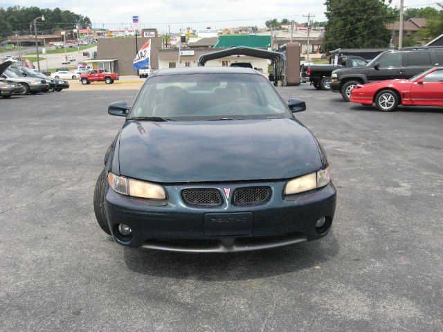 Pontiac Grand Prix 1997 photo 2