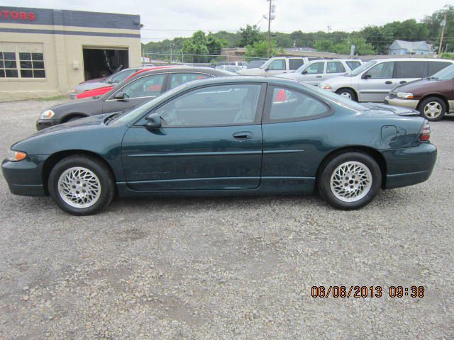 Pontiac Grand Prix 1997 photo 1