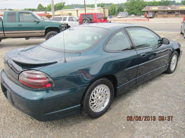 Pontiac Grand Prix 1997 photo 2