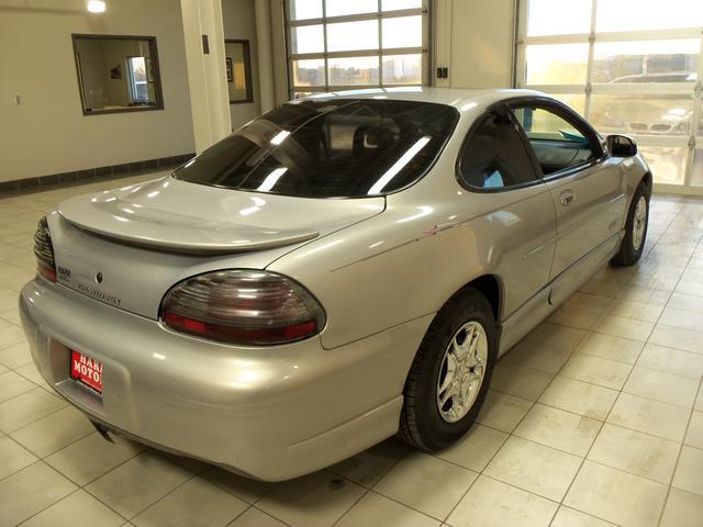 Pontiac Grand Prix 1998 photo 2