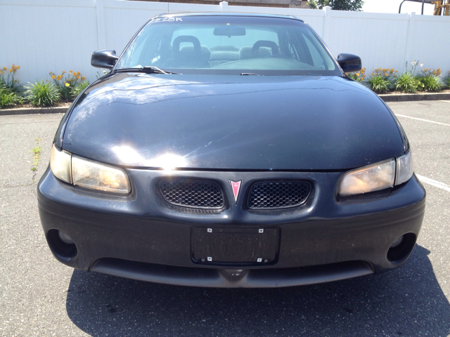 Pontiac Grand Prix XUV SLE 4WD Sedan
