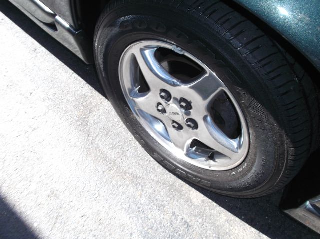 Pontiac Grand Prix 1998 photo 2