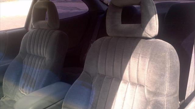 Pontiac Grand Prix 1999 photo 1