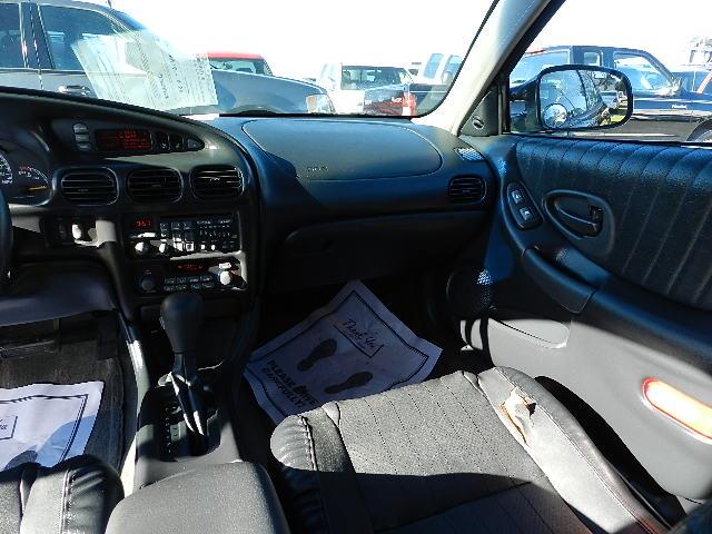 Pontiac Grand Prix 1999 photo 15