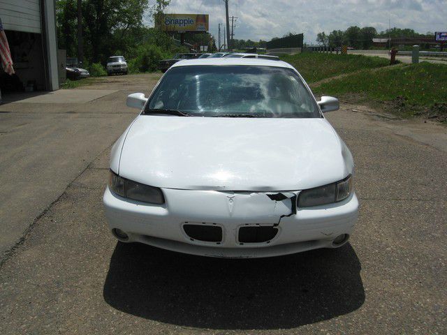 Pontiac Grand Prix 1999 photo 8