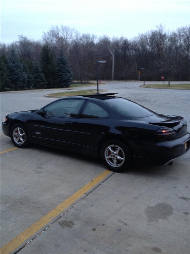 Pontiac Grand Prix 1999 photo 1