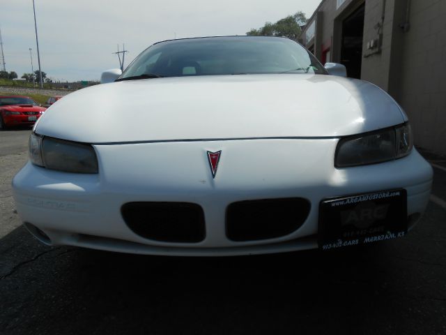 Pontiac Grand Prix 1999 photo 1