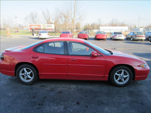 Pontiac Grand Prix Passion Sedan