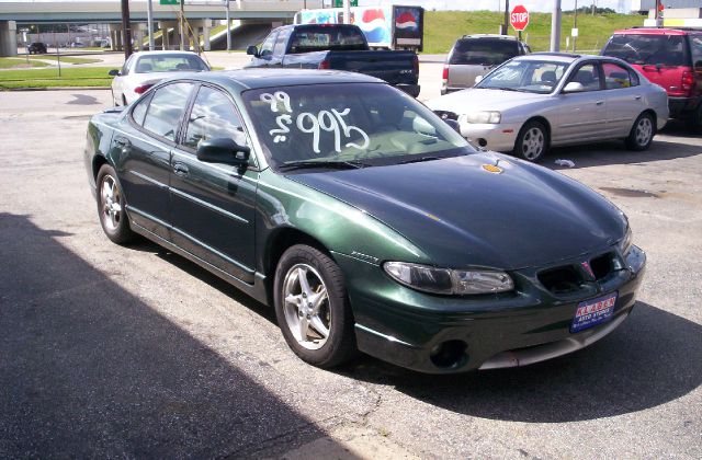 Pontiac Grand Prix 1999 photo 2