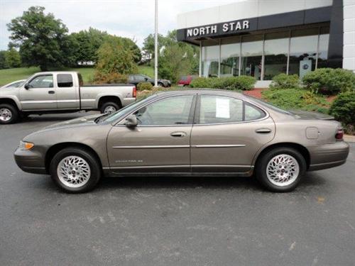 Pontiac Grand Prix 1999 photo 1