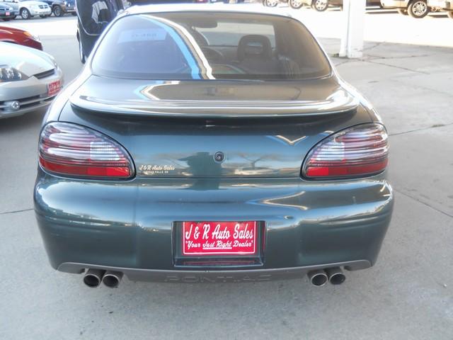 Pontiac Grand Prix 1999 photo 2