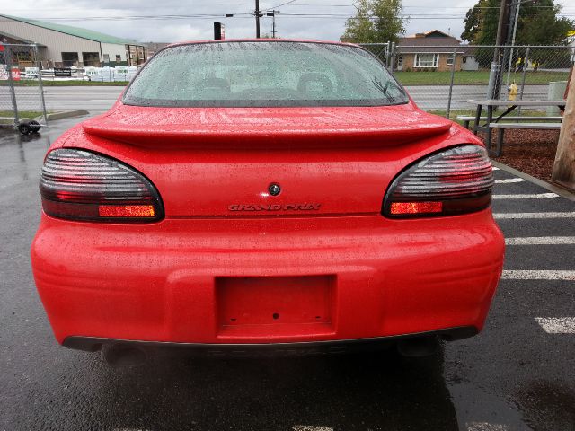 Pontiac Grand Prix 1999 photo 2