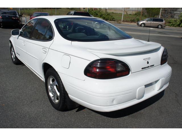 Pontiac Grand Prix 1999 photo 3