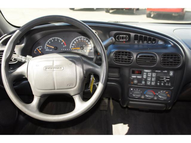 Pontiac Grand Prix 1999 photo 5