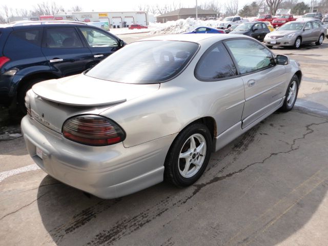 Pontiac Grand Prix 1999 photo 4