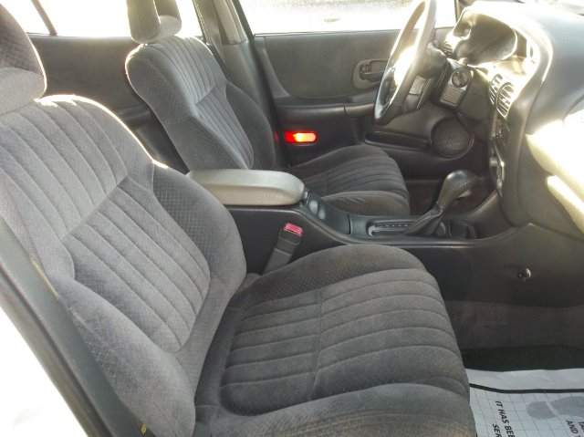 Pontiac Grand Prix 2000 photo 4
