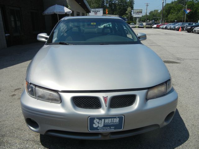 Pontiac Grand Prix 2000 photo 1