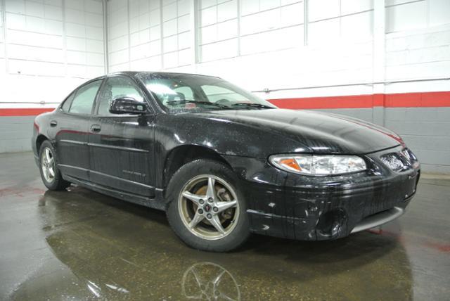 Pontiac Grand Prix 2000 photo 1
