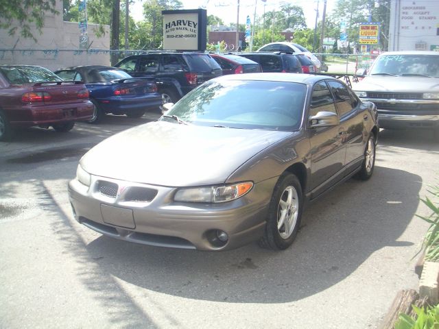 Pontiac Grand Prix 2000 photo 1