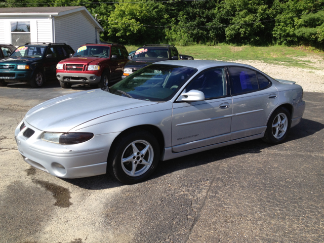 Pontiac Grand Prix 2000 photo 4