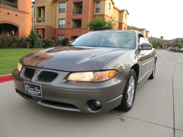Pontiac Grand Prix 2000 photo 4
