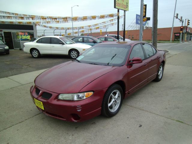 Pontiac Grand Prix 2000 photo 3