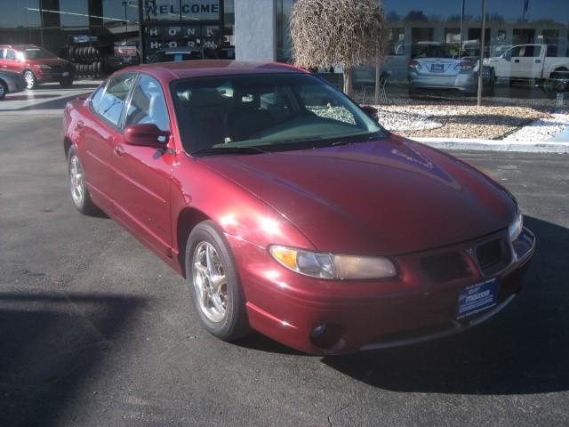 Pontiac Grand Prix 2000 photo 4