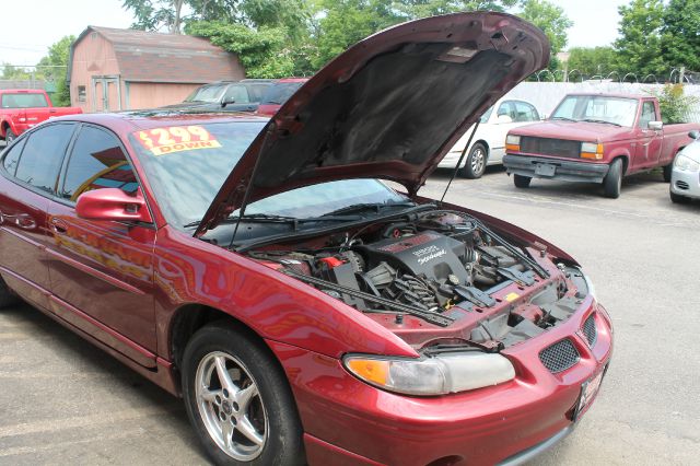 Pontiac Grand Prix 2000 photo 3