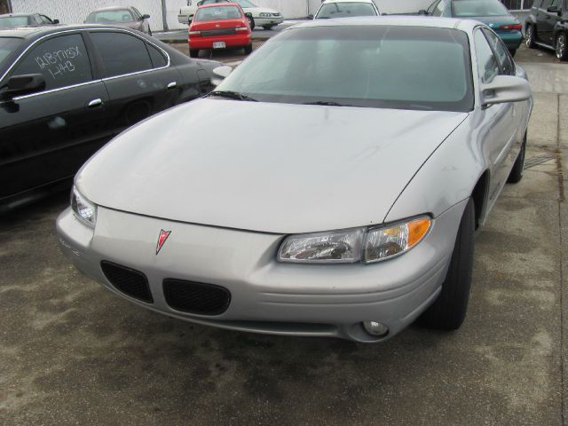 Pontiac Grand Prix 2000 photo 4