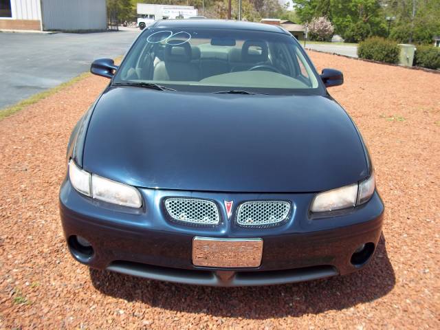 Pontiac Grand Prix Passion Sedan