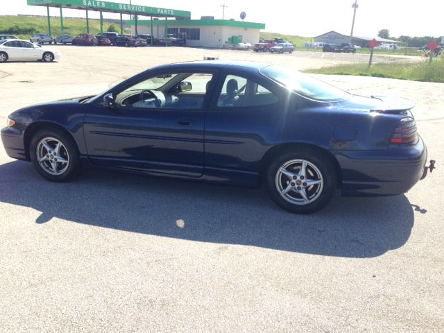 Pontiac Grand Prix 2000 photo 3