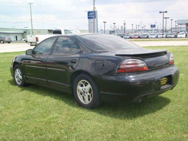 Pontiac Grand Prix 2001 photo 3