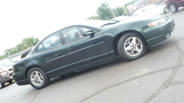 Pontiac Grand Prix 2001 photo 2