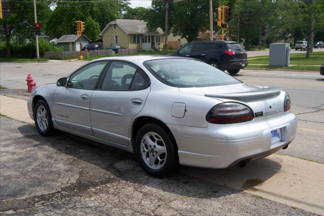 Pontiac Grand Prix 2001 photo 1