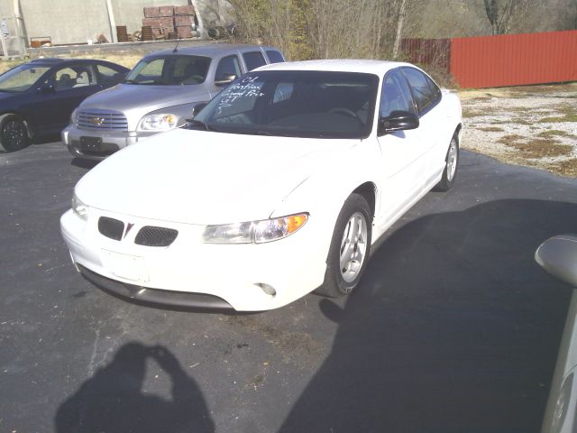 Pontiac Grand Prix 2001 photo 1