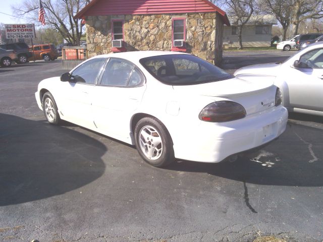 Pontiac Grand Prix 2001 photo 3